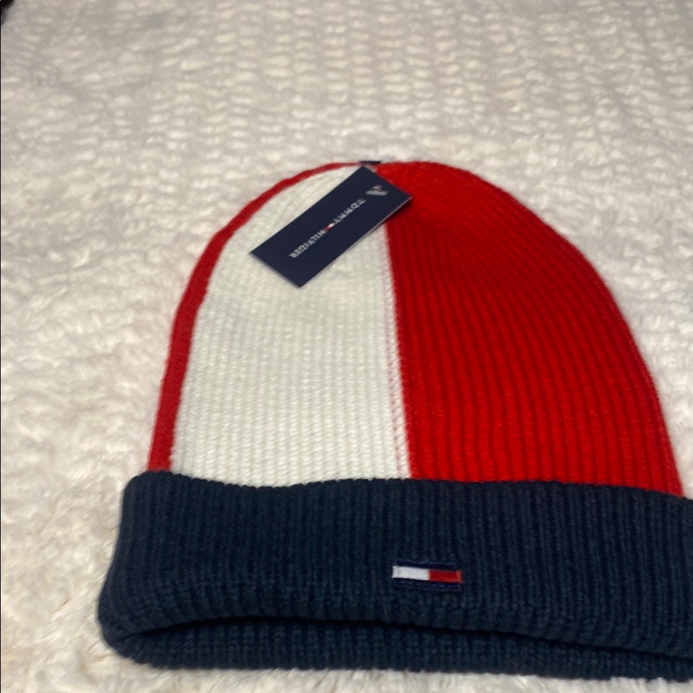 🍄Tommy Hilfiger Red, White, and Navy Beanie